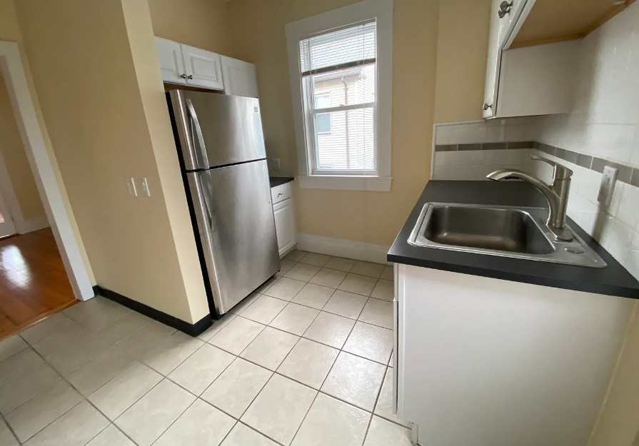 8 Bennett St, South Medford