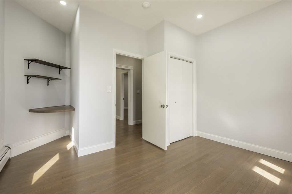 106 Byron St, East Boston