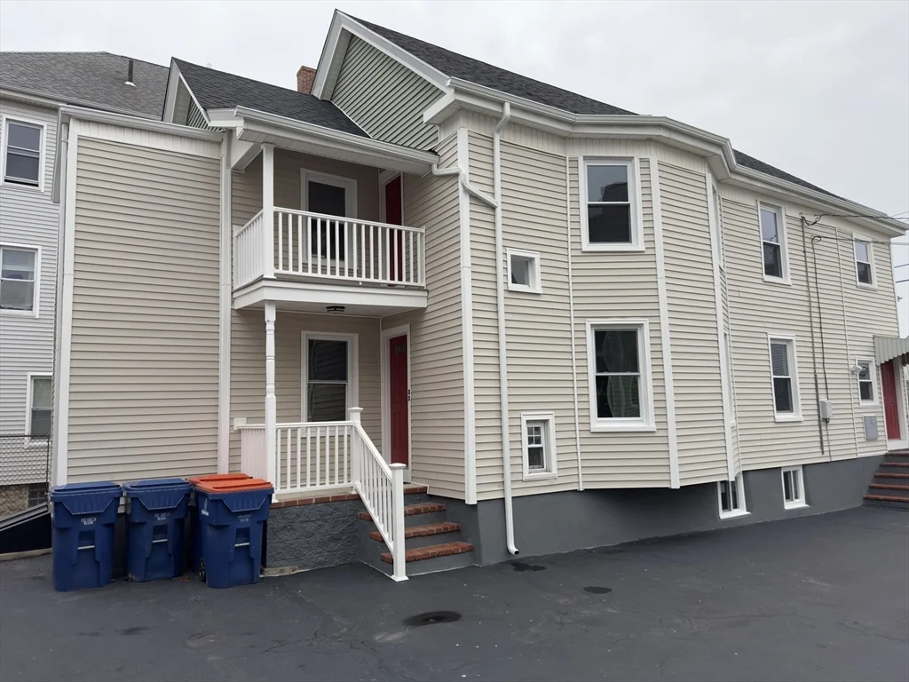 121 Whitman St, New Bedford