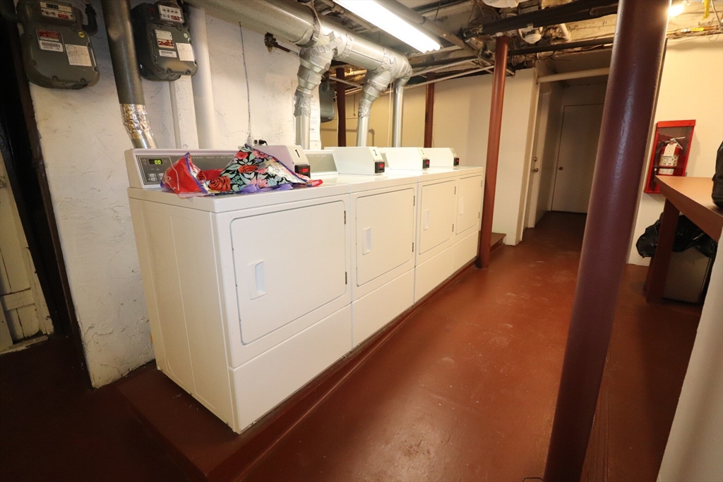 1957 Commonwealth Ave, Brighton