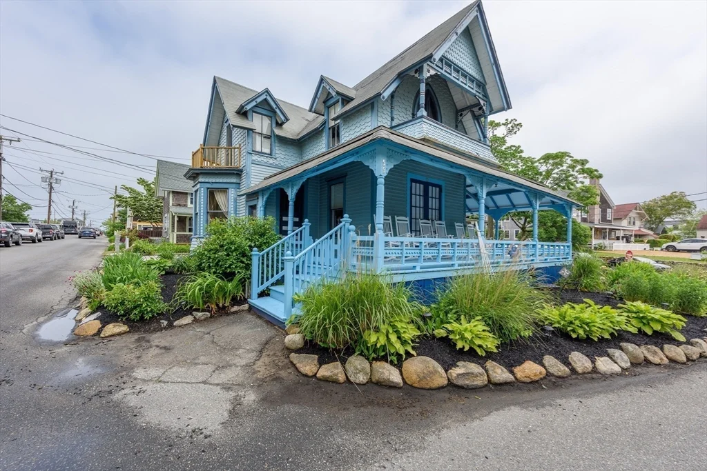 55 Samoset Ave, Oak Bluffs