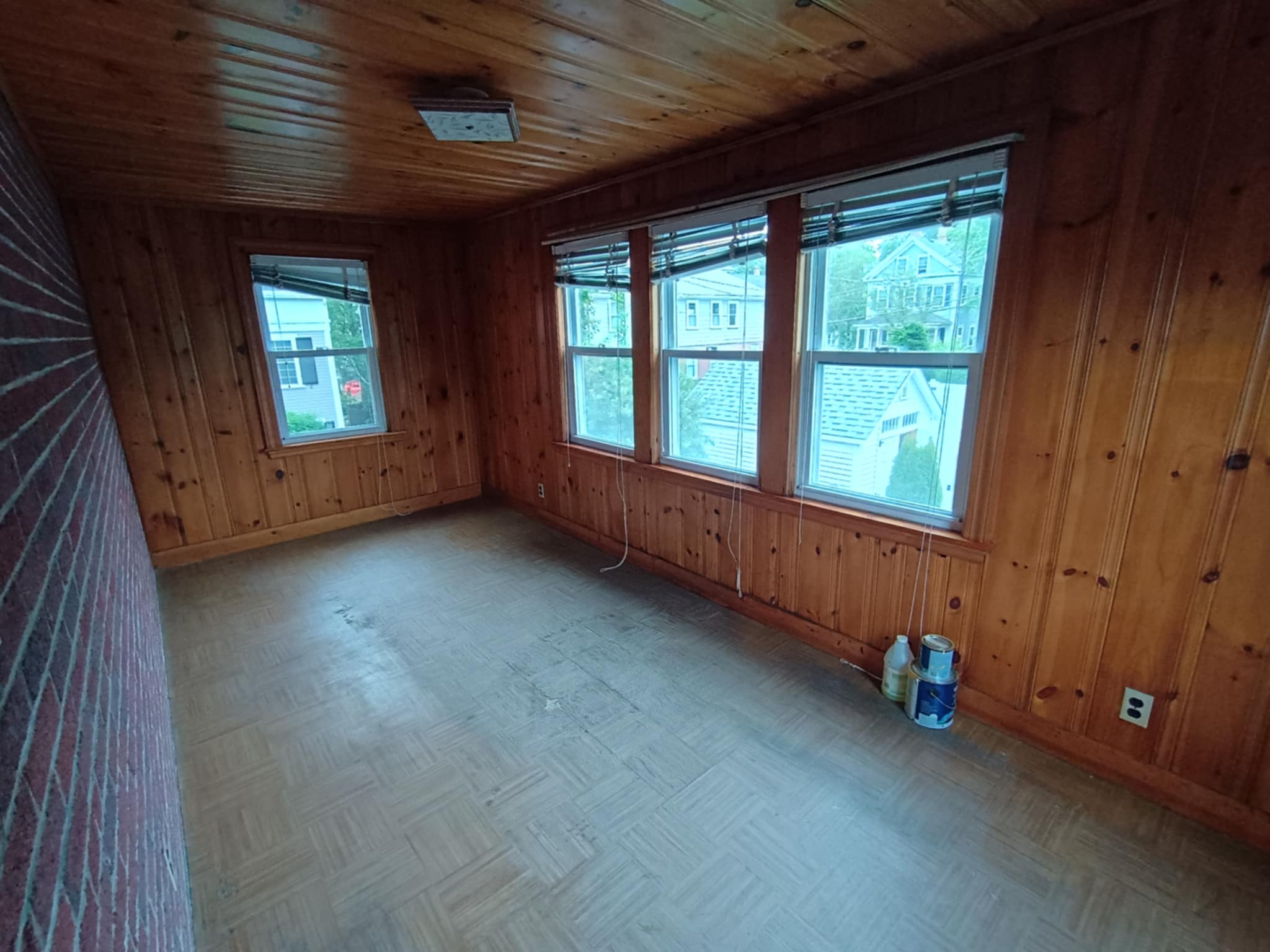 77 Forest St, Medford