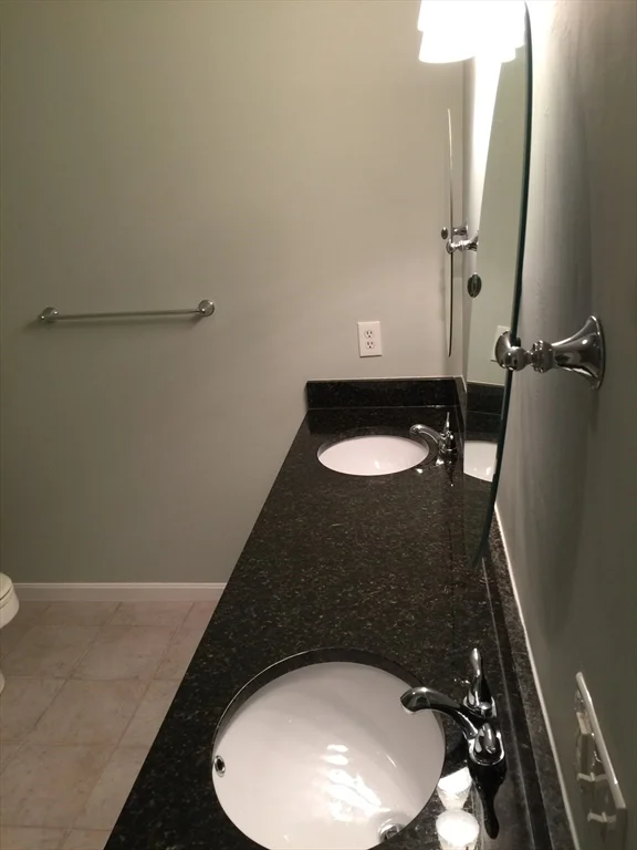 7 Conant Rd, Winchester