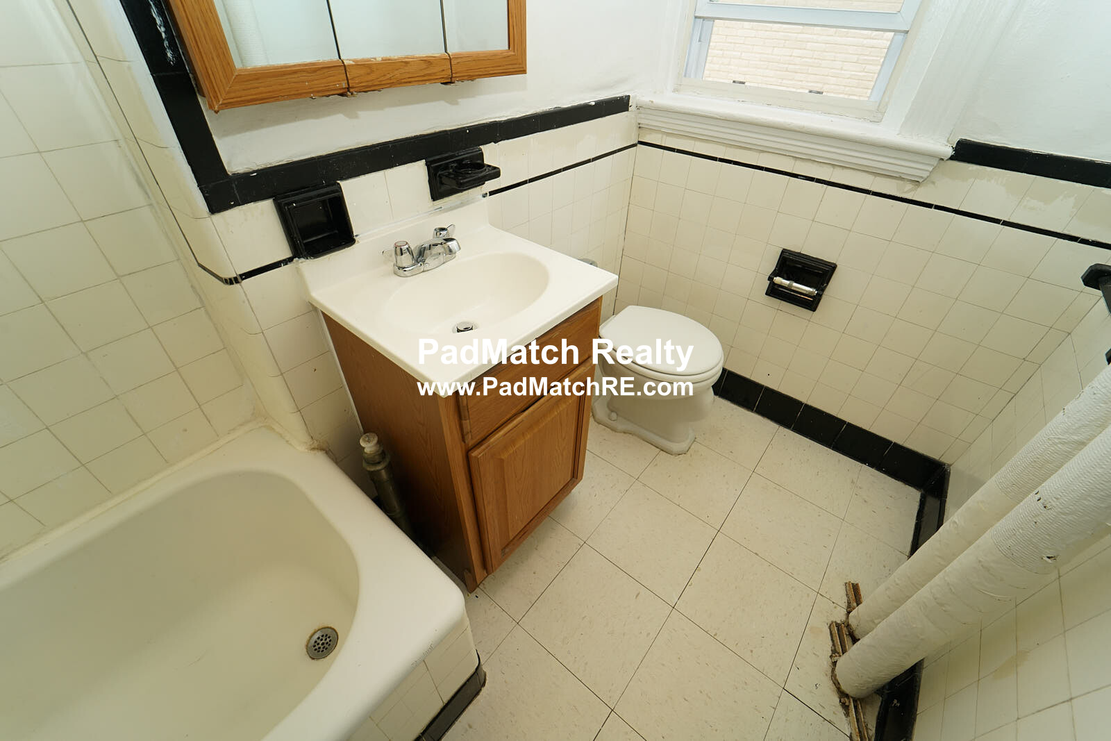 1810 Commonwealth Ave, Brighton