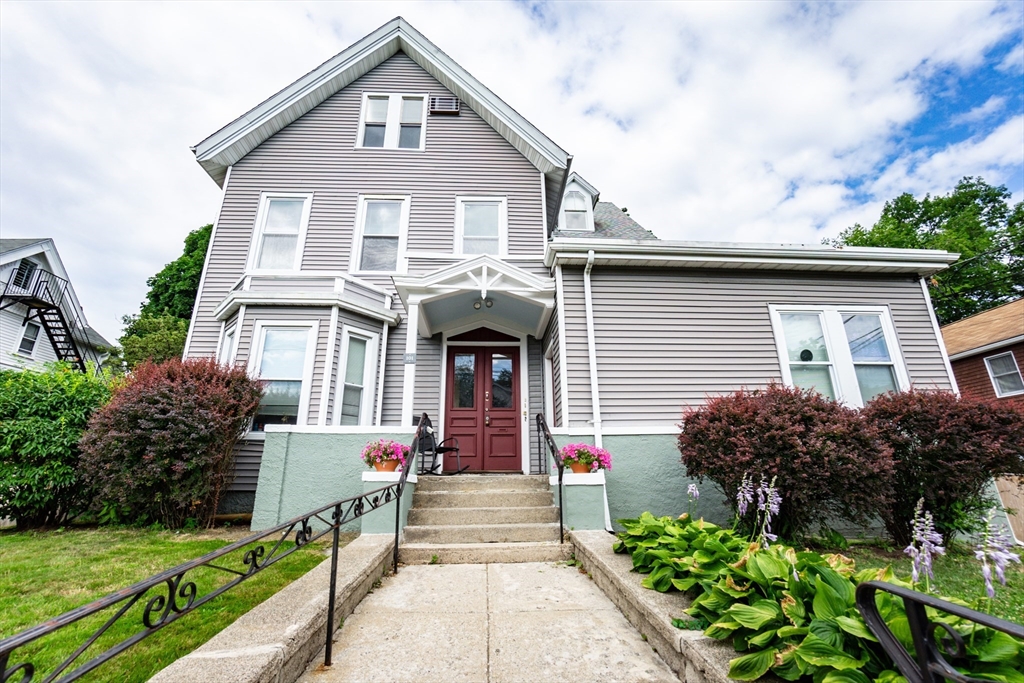 101 Central Ave, Newtonville