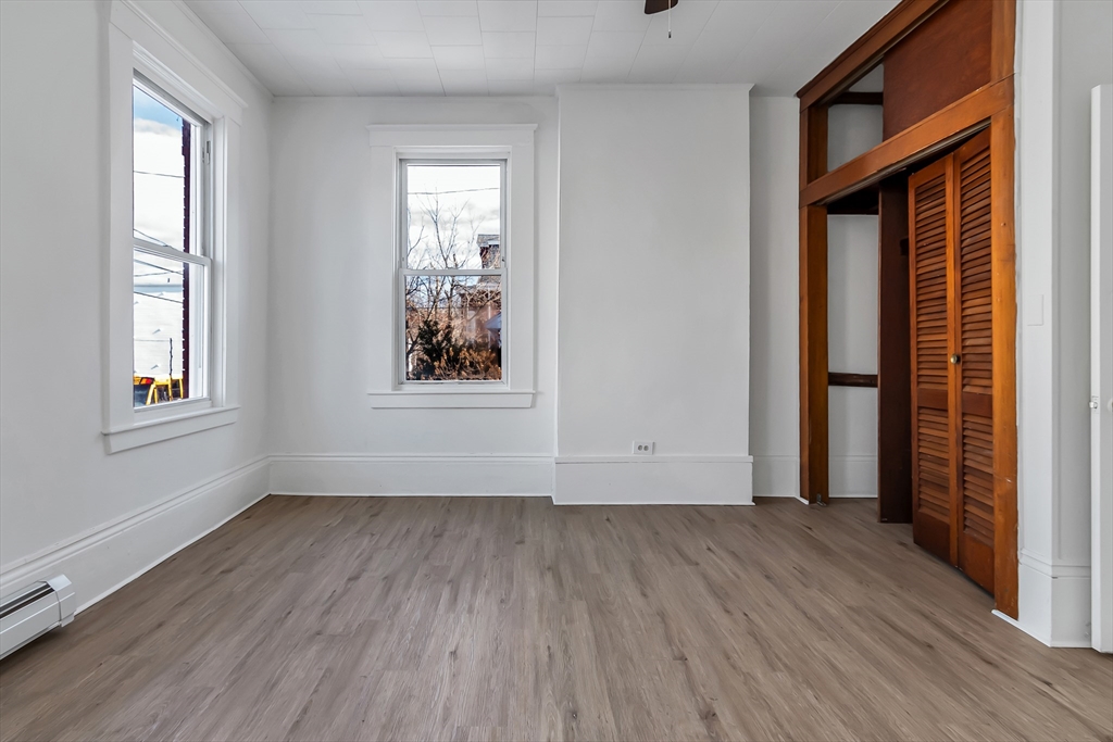 40 Summer St, Lawrence