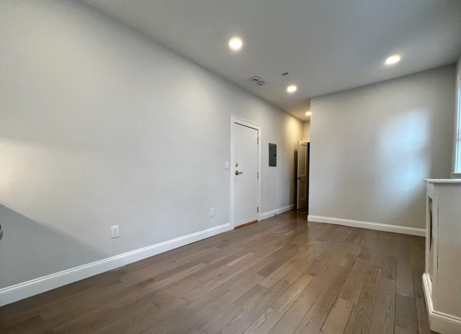 120 Peterborough St, Boston