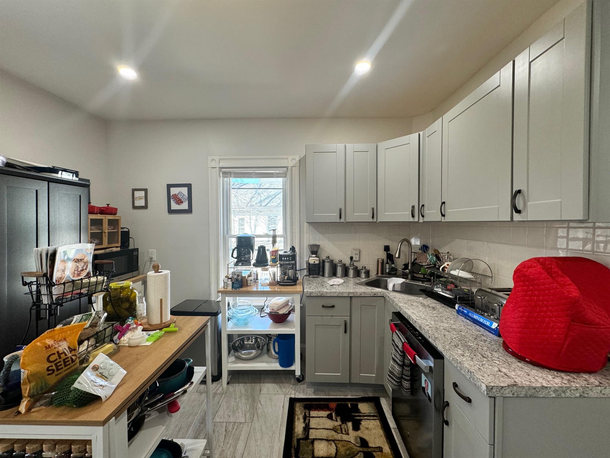 148 Willow Ave, Powder House Square