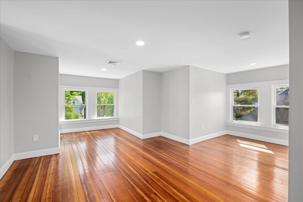 480 White St, Springfield