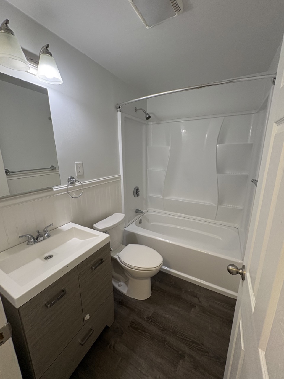 30 Hamilton St, Saugus