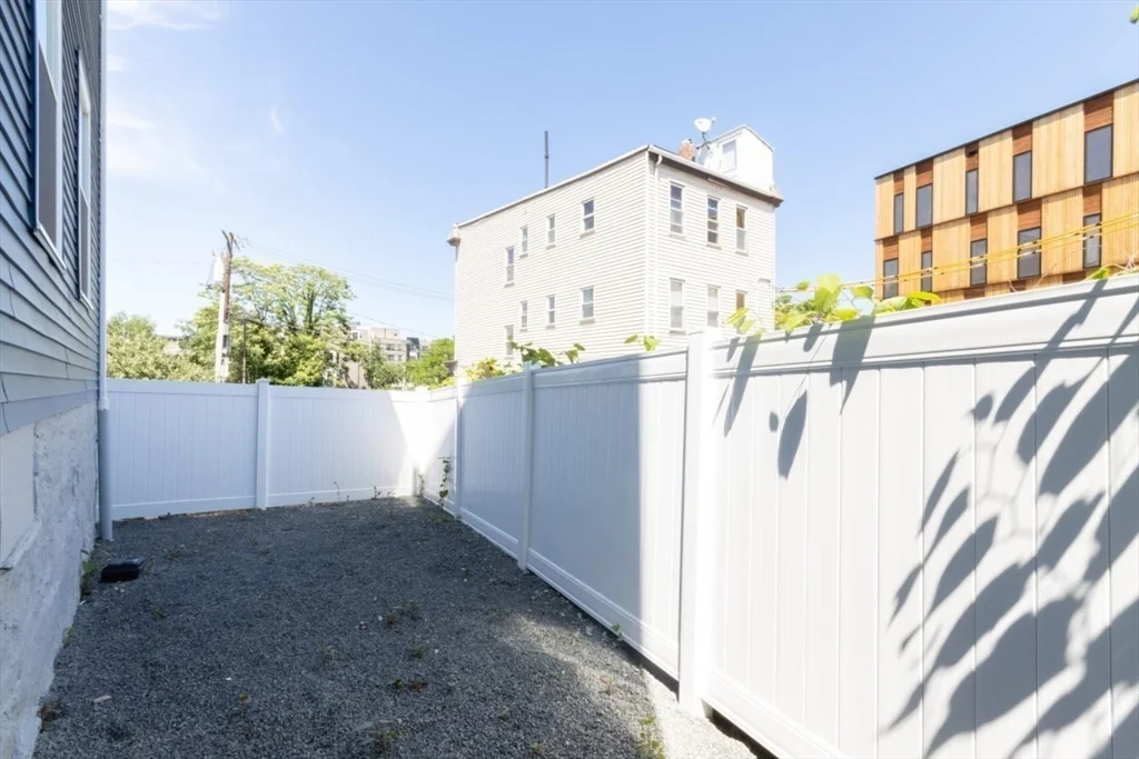 2 French Ter, Mission Hill