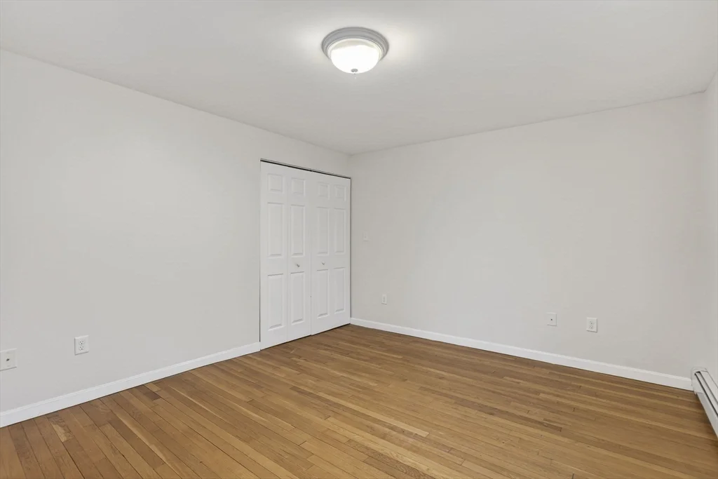 5-7 Linwood Ave, Wyoming