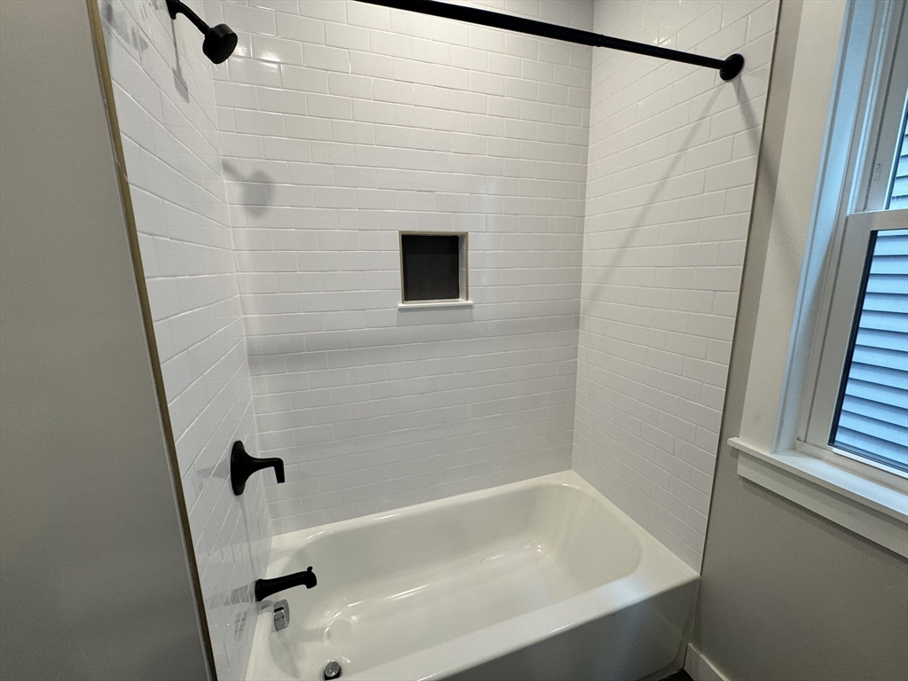 272 E Cottage St, Dorchester