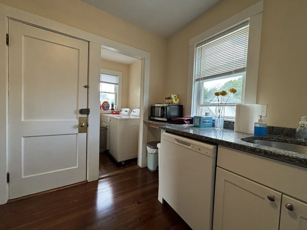 109 Birch St, Roslindale