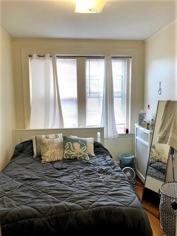 32 Shepard St, Harvard Square