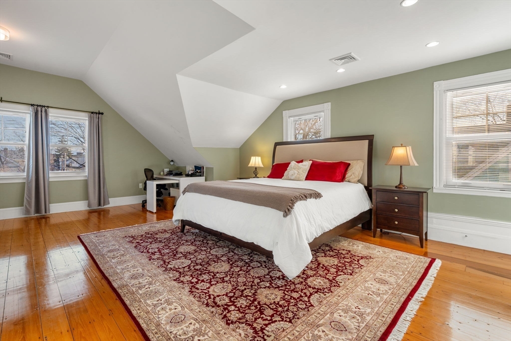 18 Wyman St, East Arlington