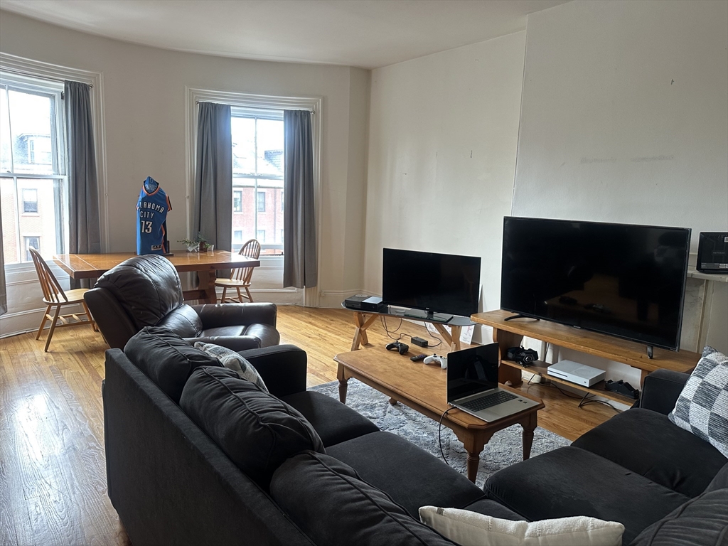 515 Massachusetts Ave, South End