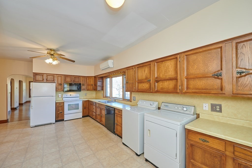 18 Forest St, Lexington