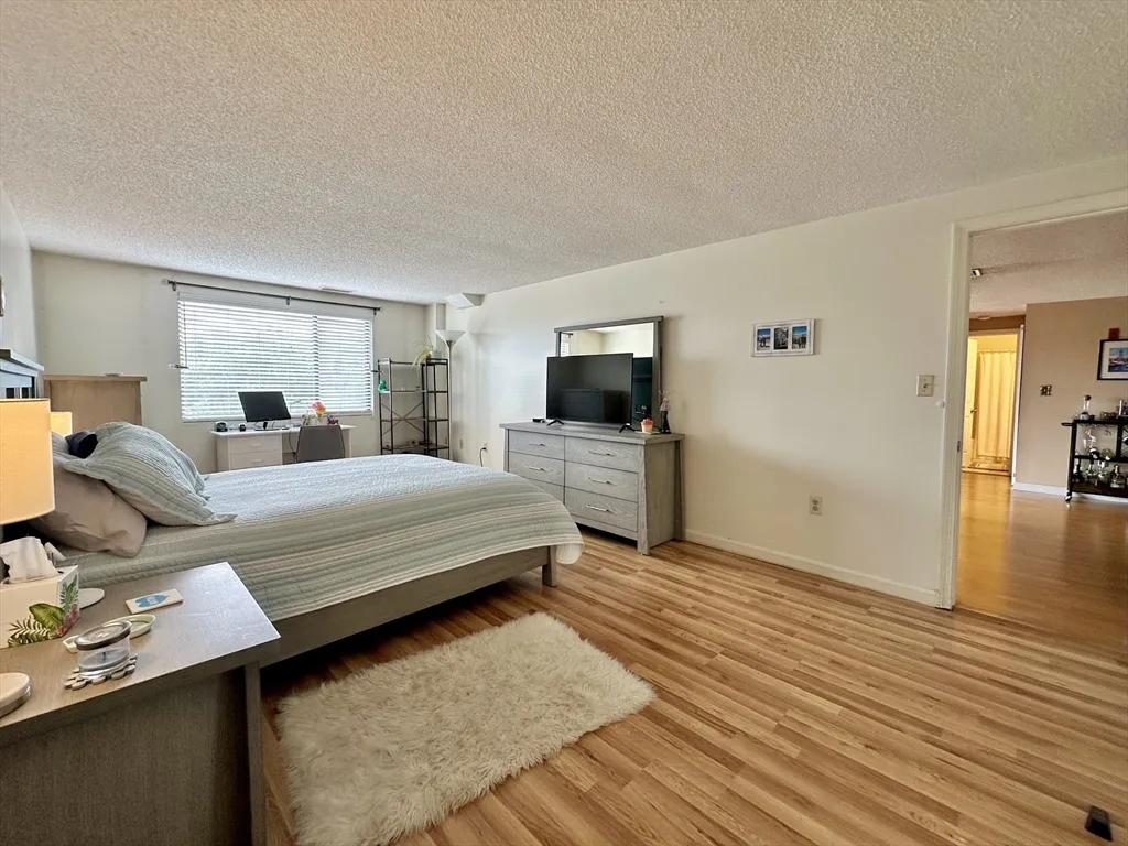 30 Revere Beach Pkwy, Wellington