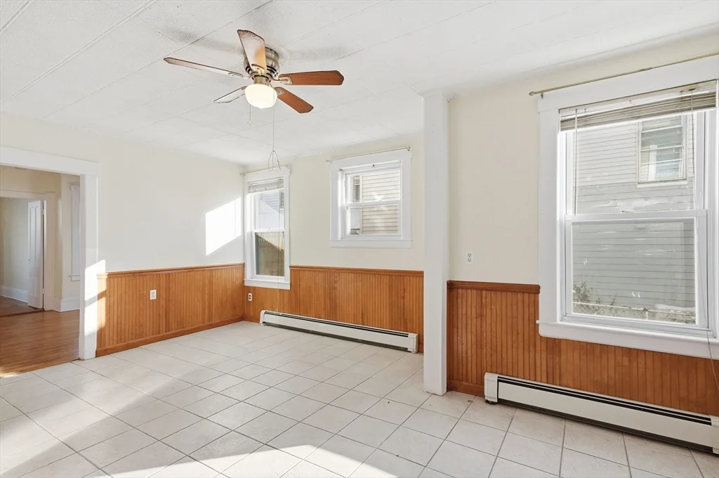 223 School St, Lowell