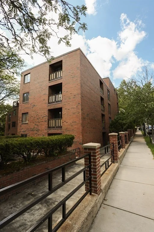 44 Concord Ave, Neighborhood 9
