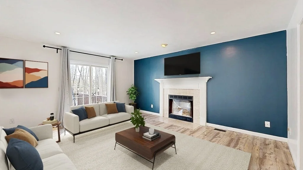 12 Coldbrook Rd, Millbury