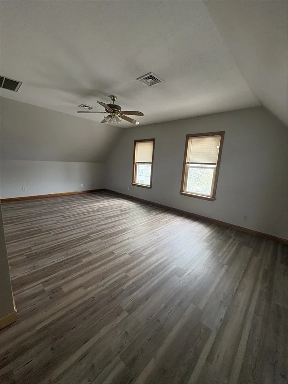 16 Harvard St, Chicopee