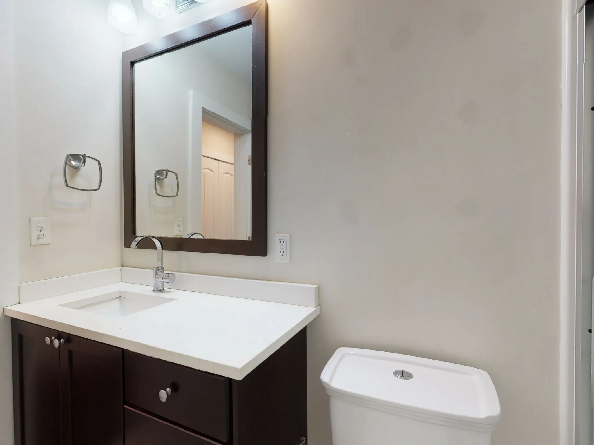 839 Parker St, Mission Hill