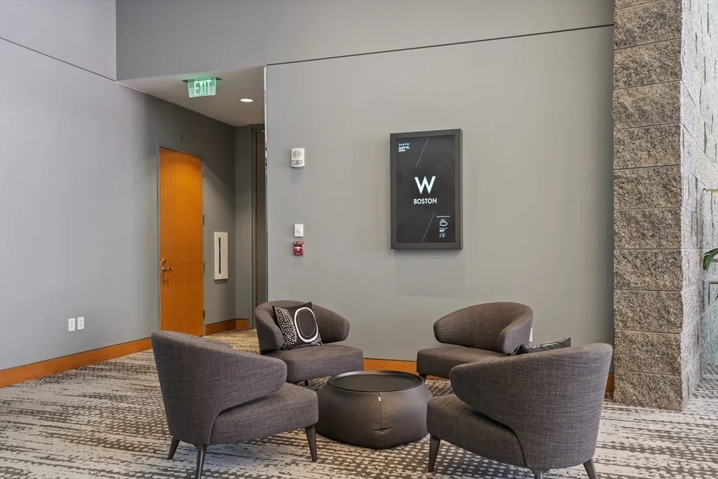 110 Stuart St, Back Bay