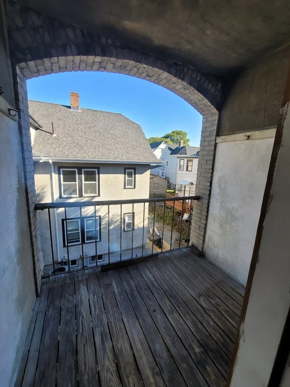 36 Boulevard Ter, Brighton