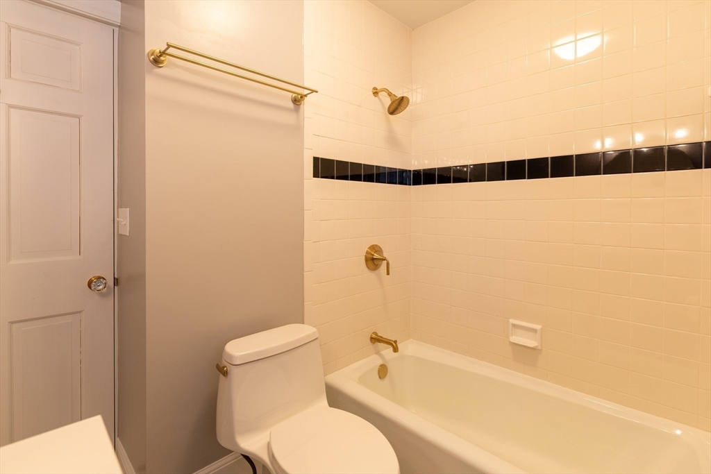 40 Mount Vernon St, Beacon Hill