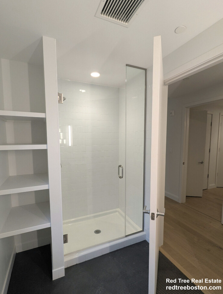 55 Brighton Ave, Allston