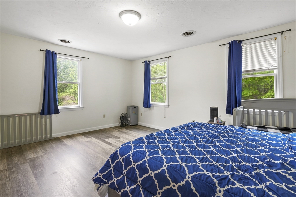 9 Gover Rd, Millbury