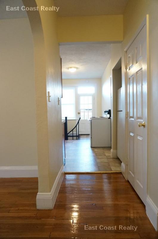 41 Chestnut Hill Ave, Brighton