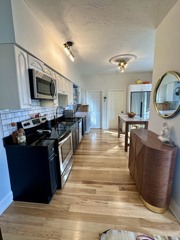 48 Mercer St, South Boston