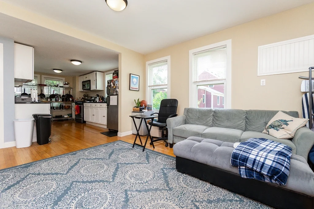 214R Harvard St, Central Square