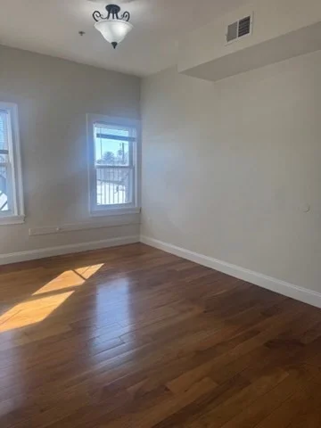 290 Broadway, Winter Hill