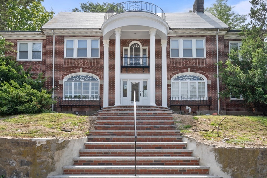 332 Jamaica Way, Jamaica Plain