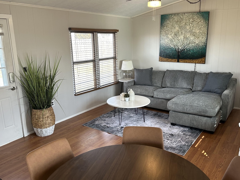 36 Old Point Rd, Plum Island