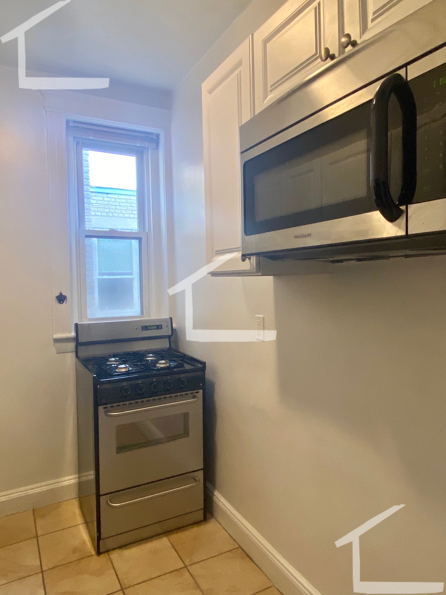 82 Brainerd Rd, Allston