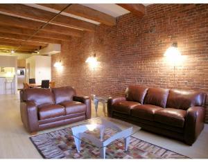 254 Friend St, West End