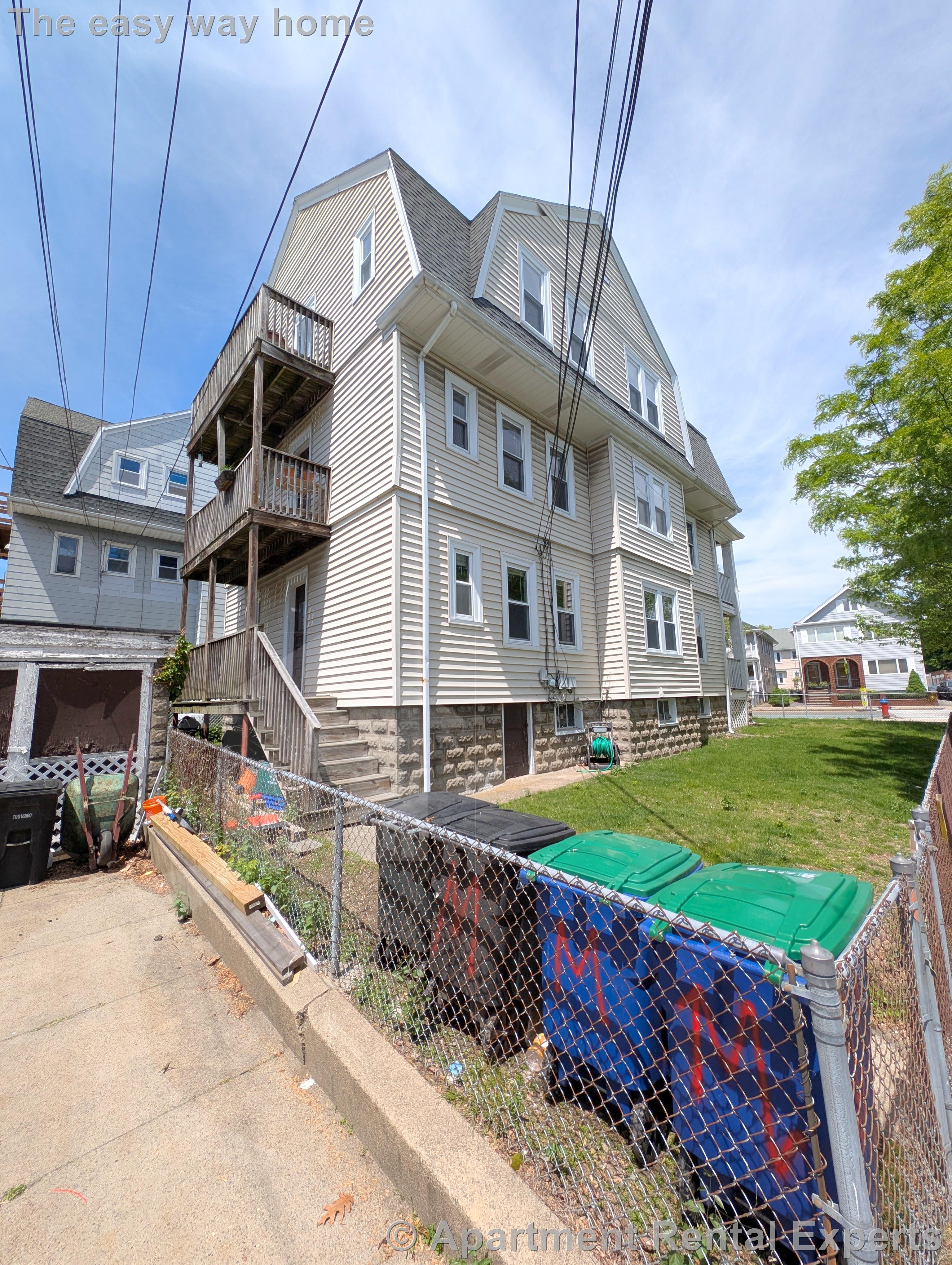 998 Broadway, Davis Square