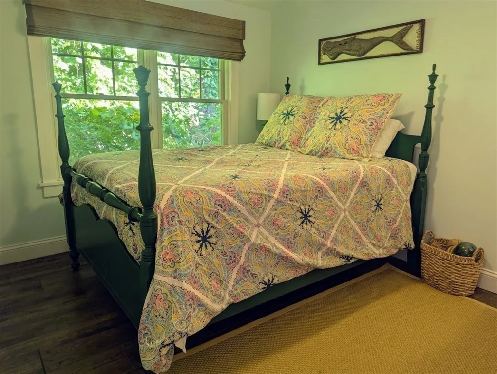 37 River Rd, Little Neck