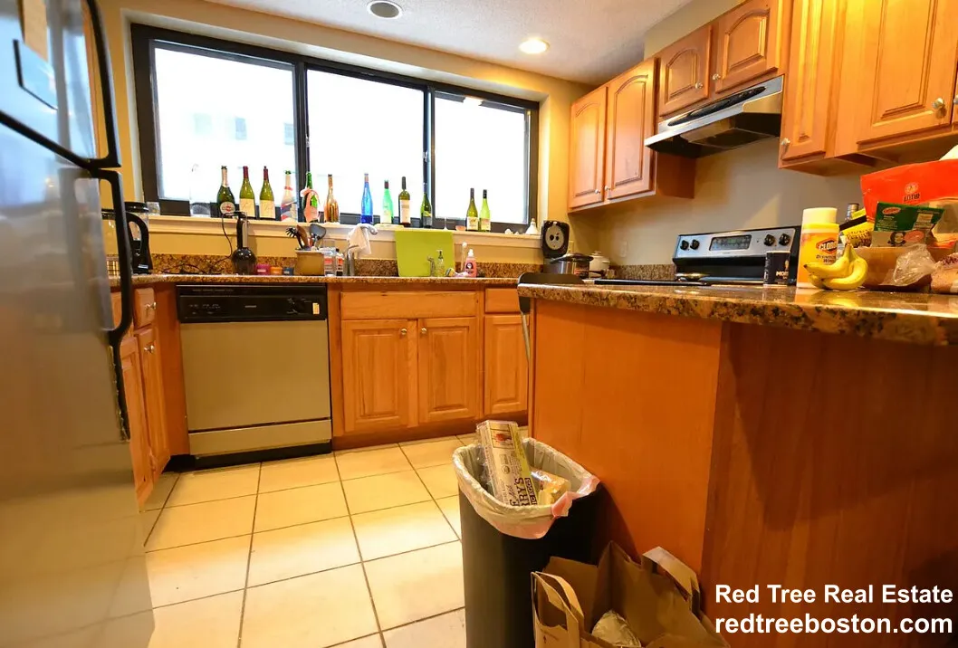 85 Brainerd Rd, Brighton