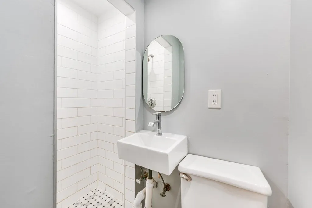 12 Foster St, North End