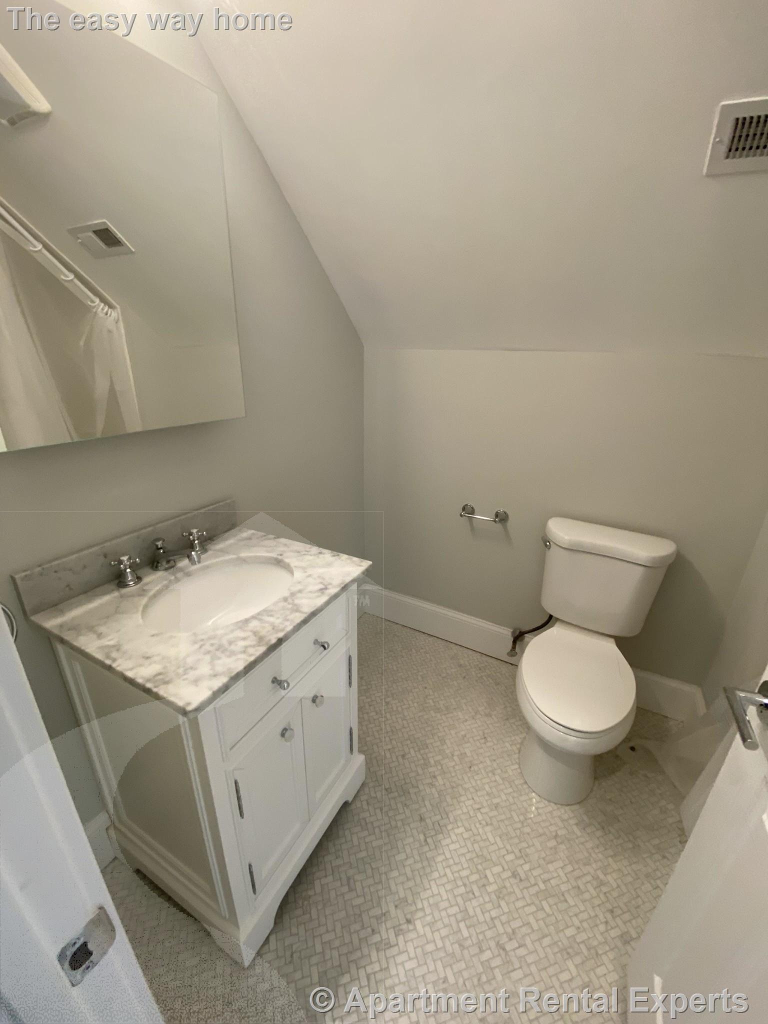 3-5 Hamilton Rd, Teele Square