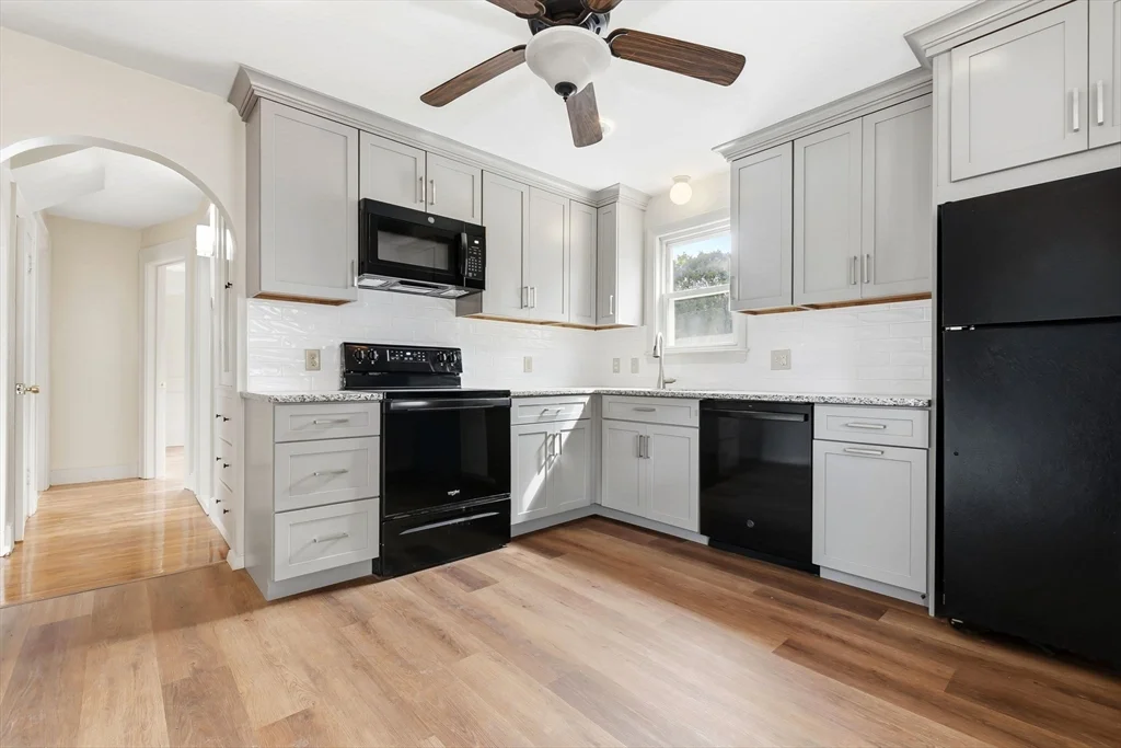 324 Lowel St, Peabody