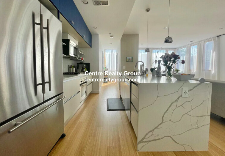 208 Bolton St, South Boston