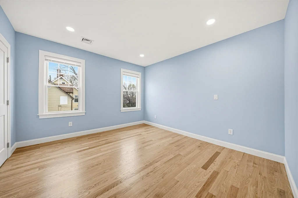 9 Logan Ave, Medford