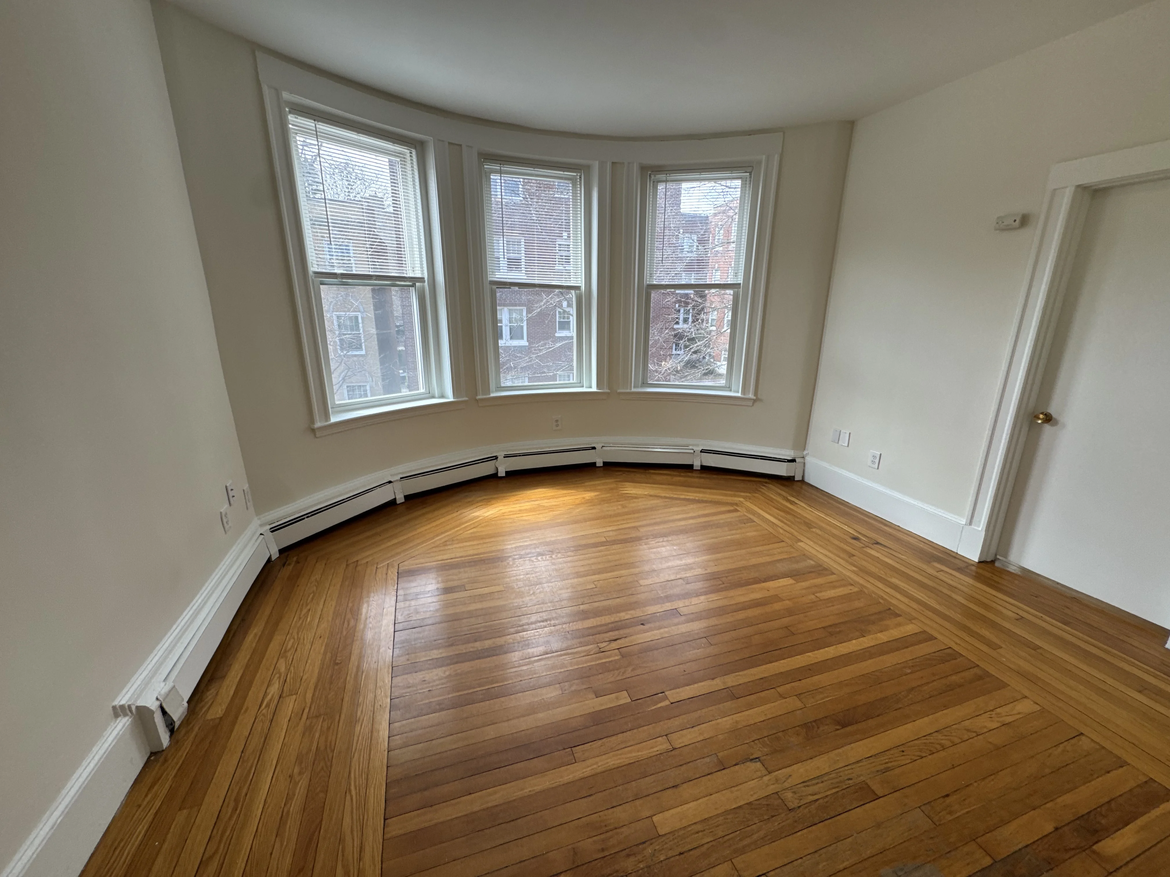 19 Fairbanks St, Coolidge Corner